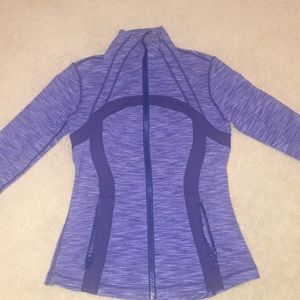Lululemon Jacket size 6, in amazing condition!